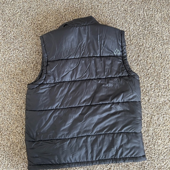 Alpine Design Puffer Vest - Picture 3 of 3